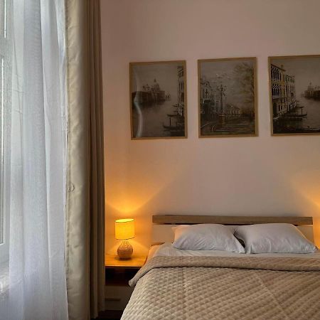 Apartament Piaskowy Kollataja Tomaszów Mazowiecki Екстериор снимка