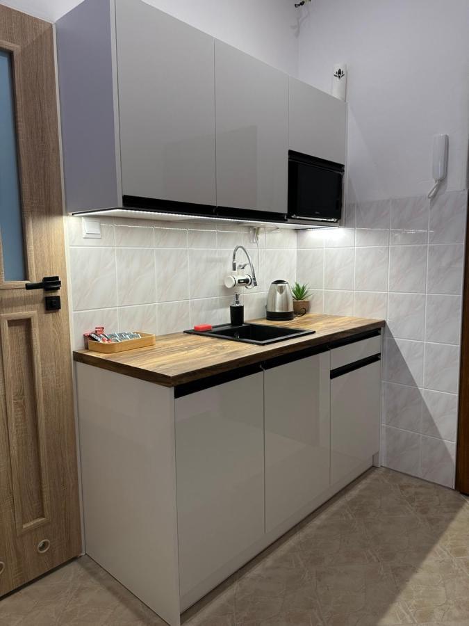 Apartament Piaskowy Kollataja Tomaszów Mazowiecki Екстериор снимка