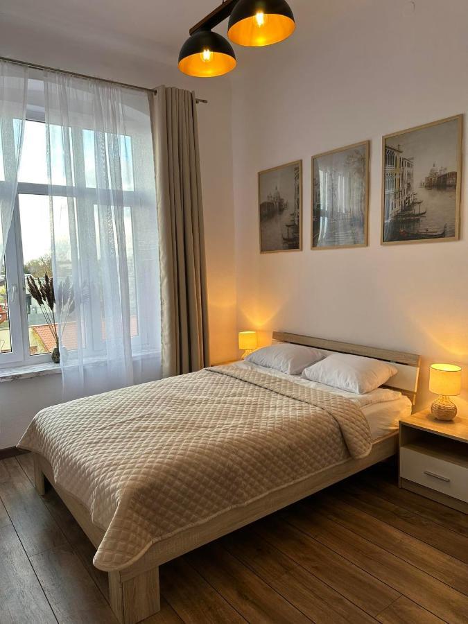 Apartament Piaskowy Kollataja Tomaszów Mazowiecki Екстериор снимка